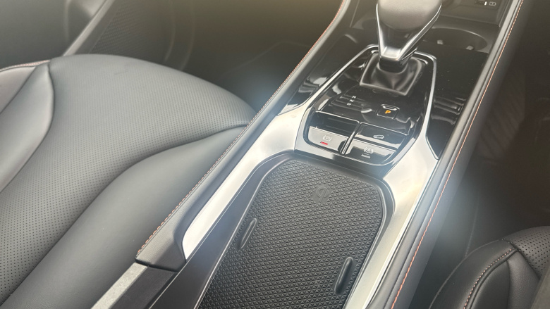 MG HS 1.5 T-GDI PHEV Trophy 5dr Auto Hatchback